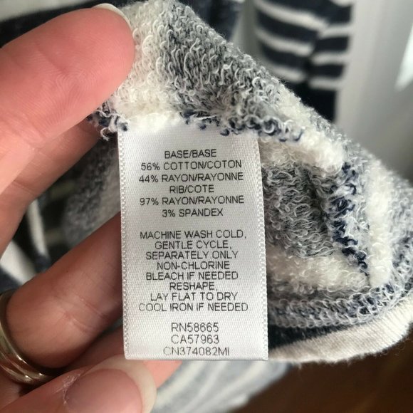 Caslon Tie Front Hem 3/4 Sleeve Crop Top Scoop - Picture 7 of 12